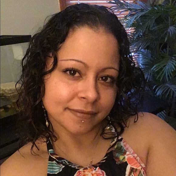 Meet your Posher, Rosangela - Picture 1 of 1